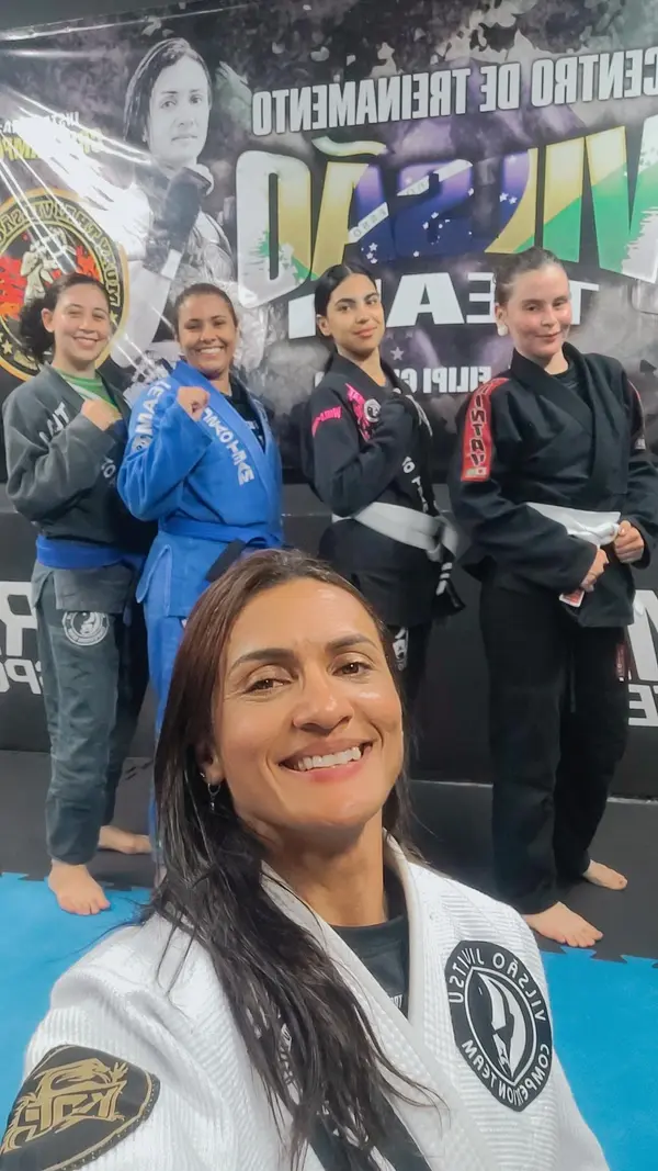 Aulas de Muay thai e Jiu Jitsu para mulheres e crianças