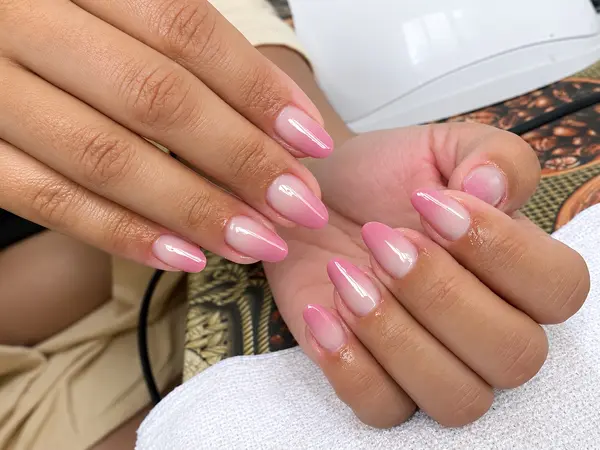 Alongamento de unhas