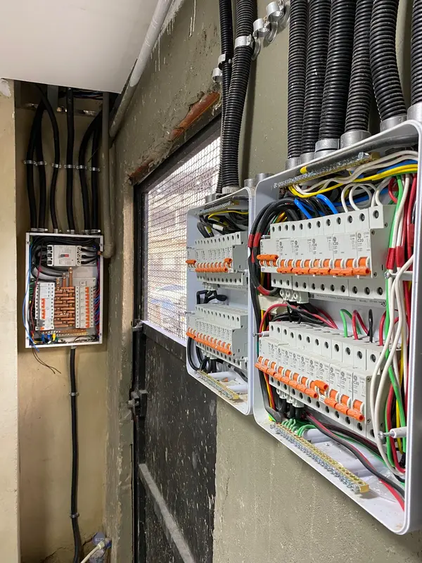 Techpro - Empresa de elétrica