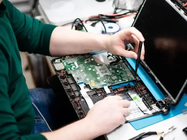 Manutenção, montagem e consultoria de computadores e eletrônicos